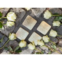 Stolpersteine in der Bahnhofstraße Stolpersteine in der Bahnhofstraße